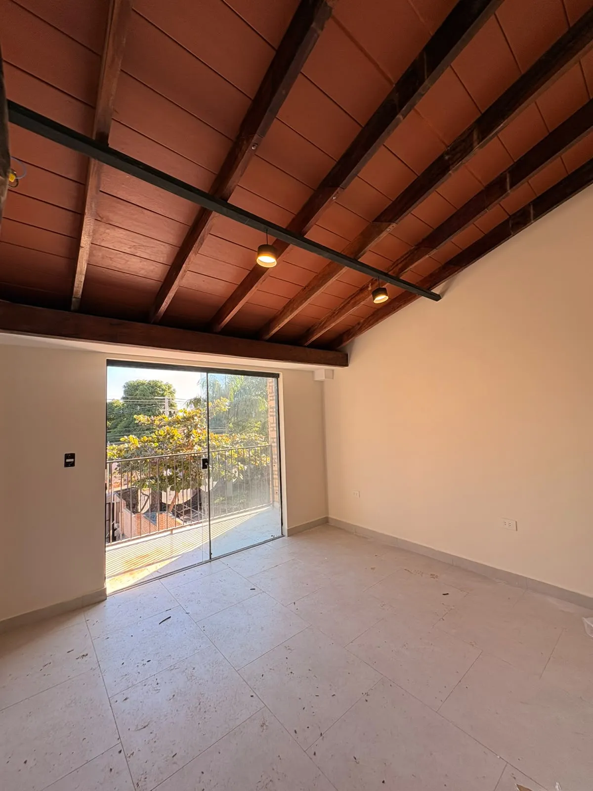 Duplex terminado en Carretera López