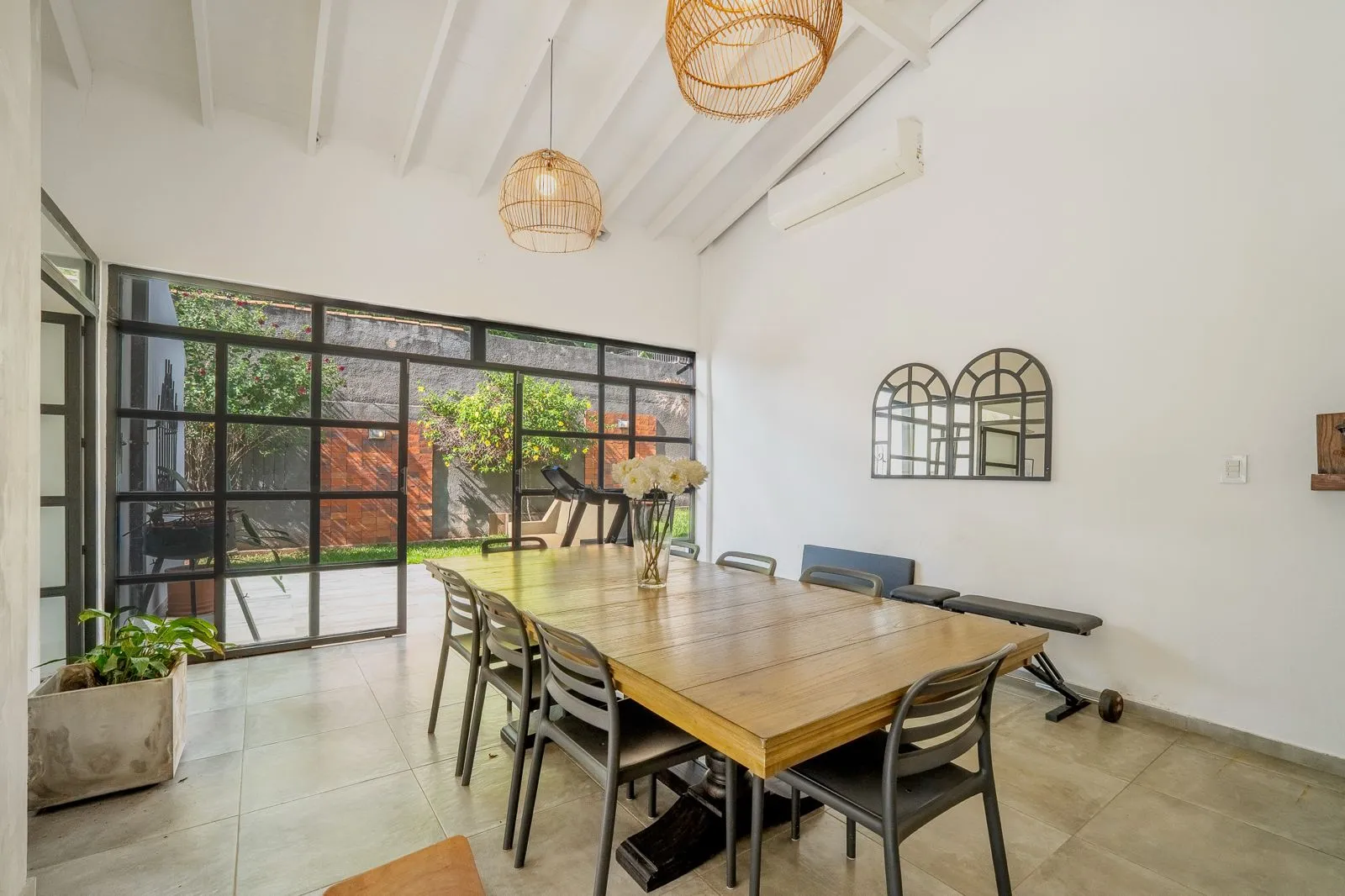 En venta casa en Vista Alegre - Asunción