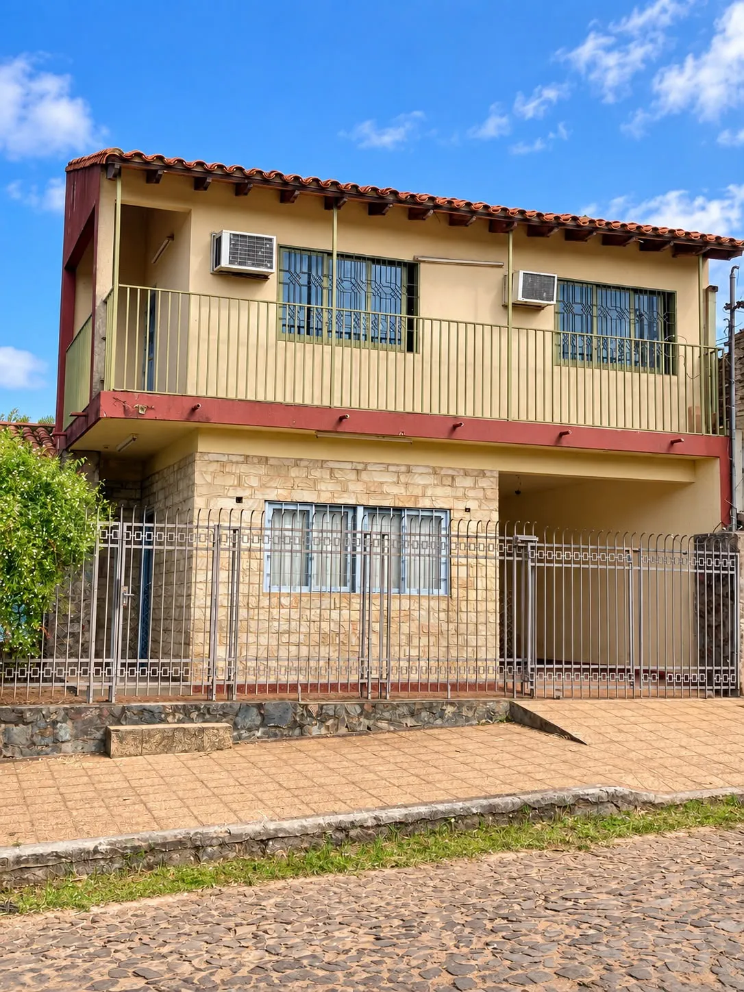PROPIEDAD EN VENTA | LAURELTY – LUQUE