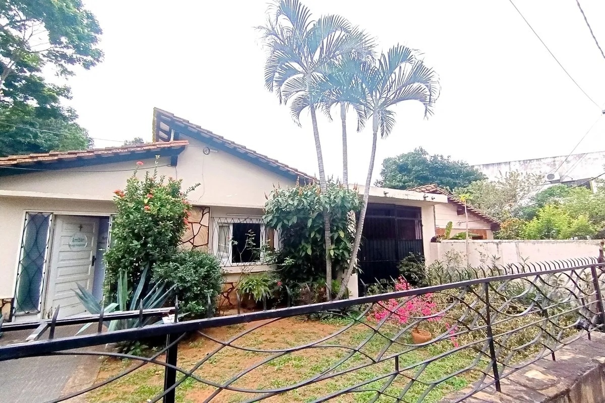 VENDO Casa de 3 Dormitorios en Villa Aurelia